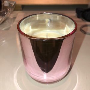 Wild Berry Magnolia scented candle